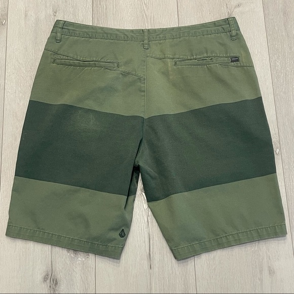 VOLCOM Men’s Monty Block Green Stripe Shorts Size 38 - Picture 6 of 7